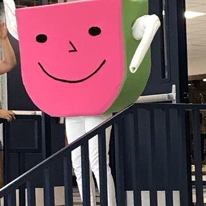 Meet your Posher, Cgarles